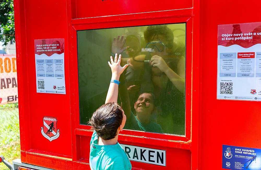 foto atrakce Potápění s bombou
